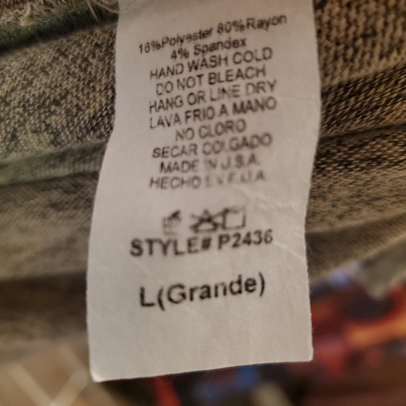 Very Soft Ruffle & Flare Sleeve- Large - Picture 3 of 3